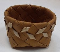 солонка из бересты (2021, береста, 5x8, арт. 44пл6) - 330 ₽