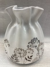 Ваза мешочек-мини с деколью "Зонтик" (2025, фарфор, 12x10.5, арт. 79ПФ10092-01) - 2 400 ₽