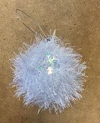 елочное украшение вязаный шарик белый лохматый (2020, пряжа, 7x7, арт. 40п14) - 300 ₽